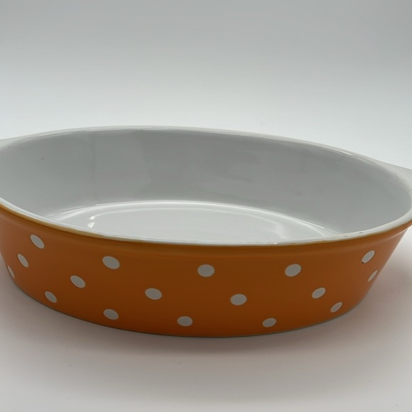 Signatures Housewares Oval Orange Polka Dot Baking Dish 13.5"x8.75"x4" - Picture 4 of 14